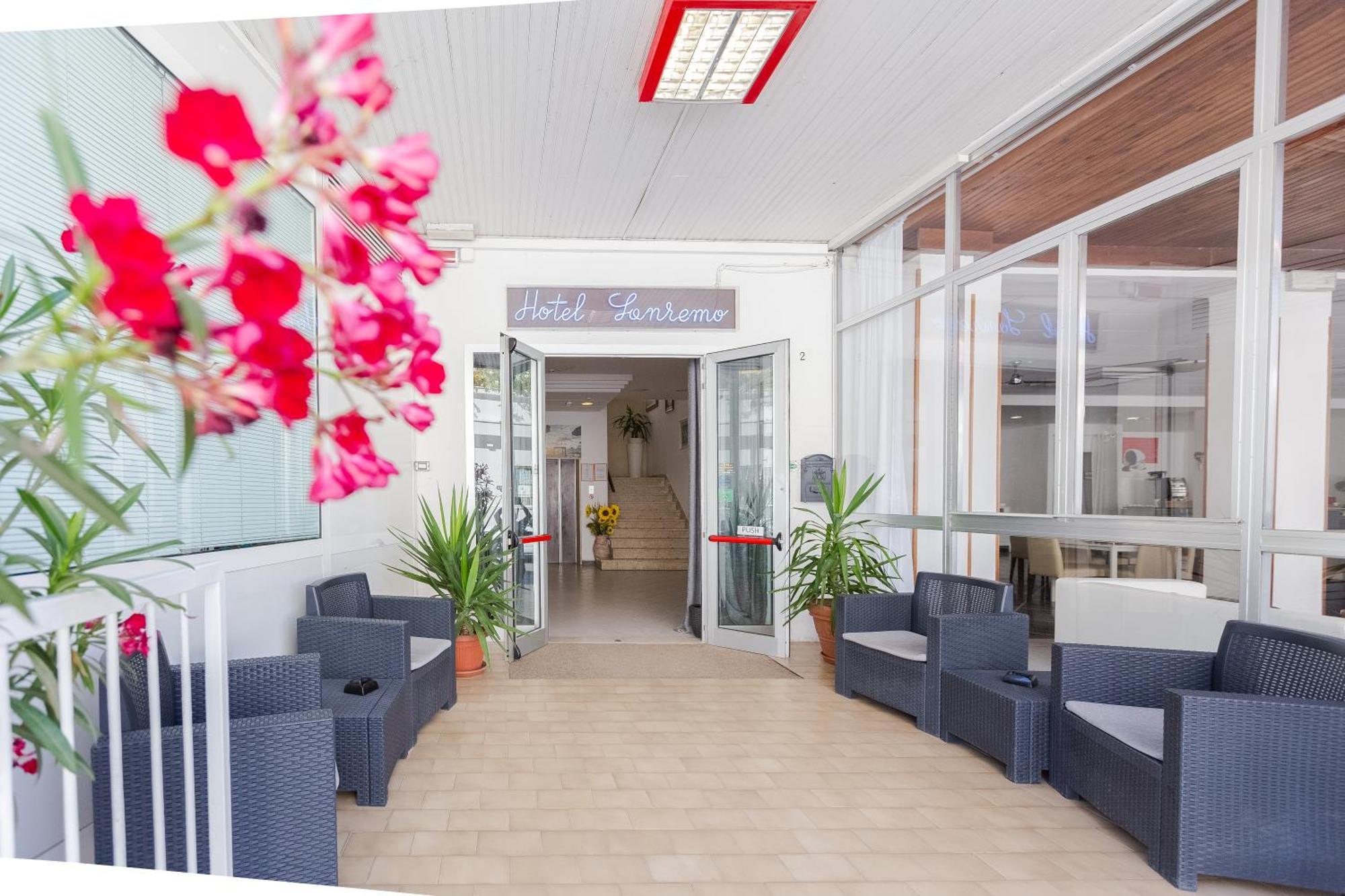 Hotel Sanremo Rimini Exterior foto