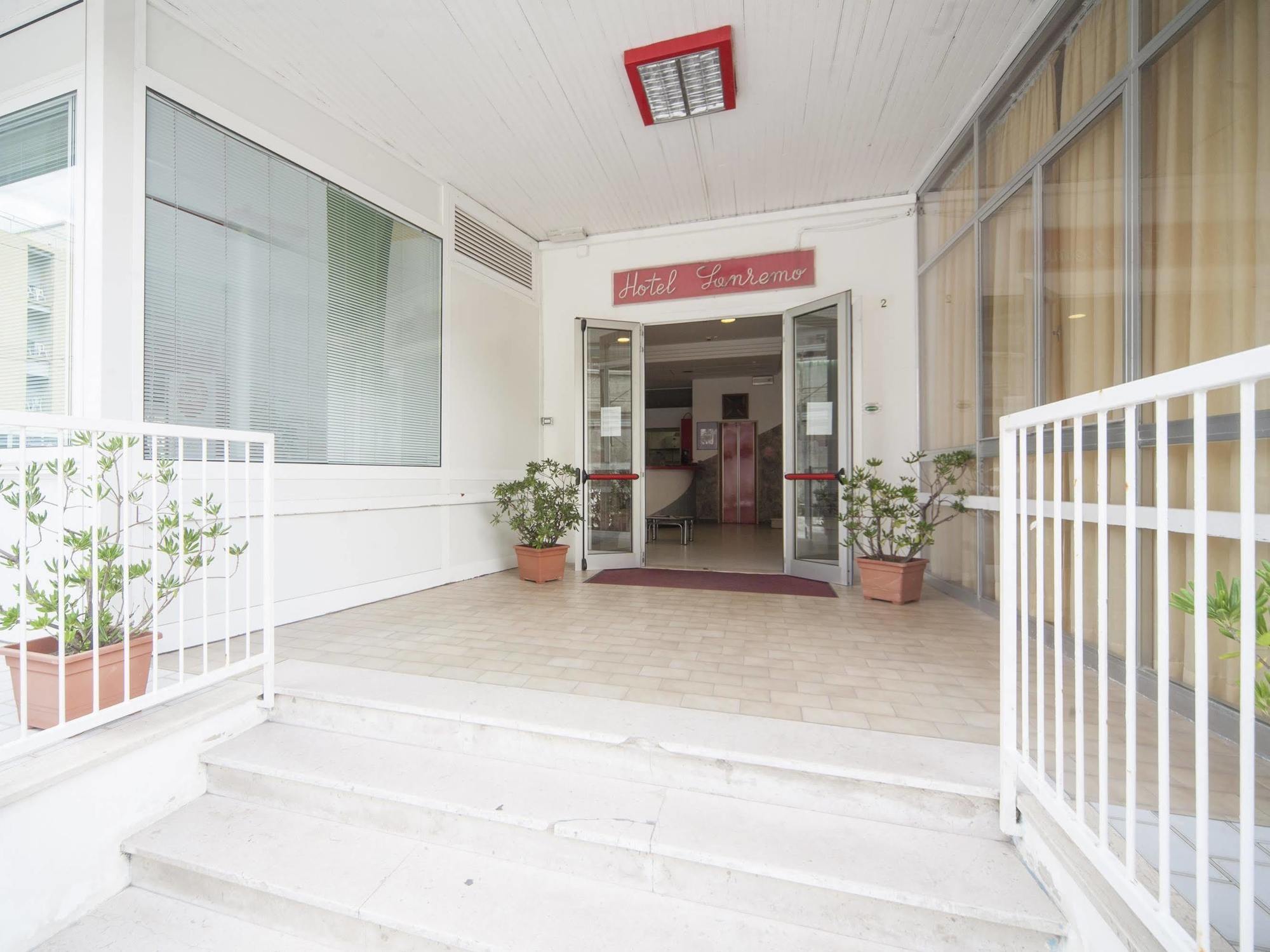 Hotel Sanremo Rimini Exterior foto